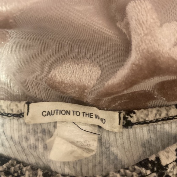 Caution to the Wind Women’s Small Snakeskin Pattern Halter Tank Crop Top - Picture 2 of 5